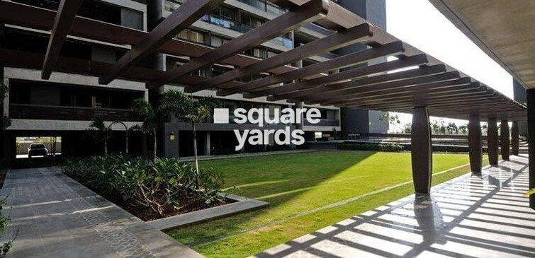 Gala Luxuria Amenities-Features 1