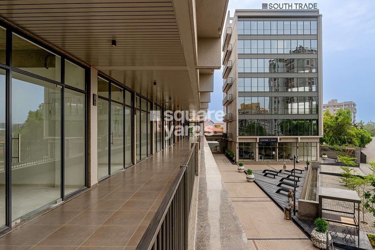Sun South Trade Commercial Exteriors 8