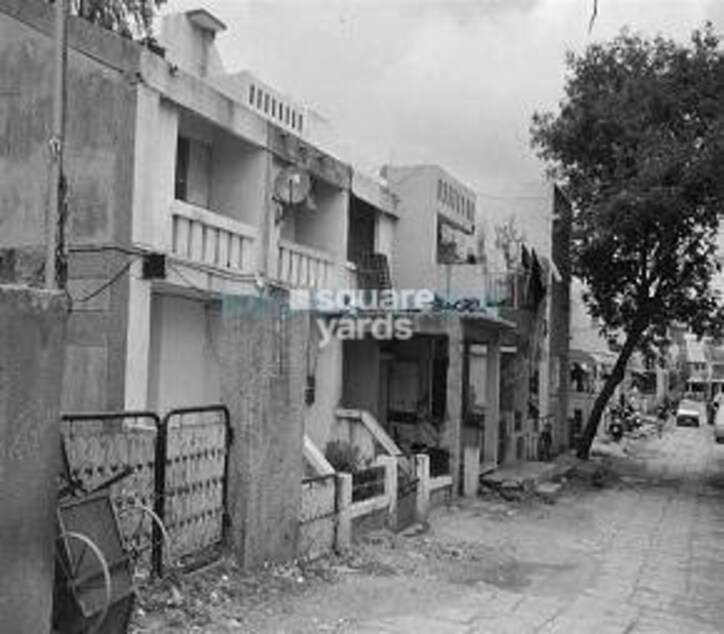 Sun Radha Swami Row House Cover Image