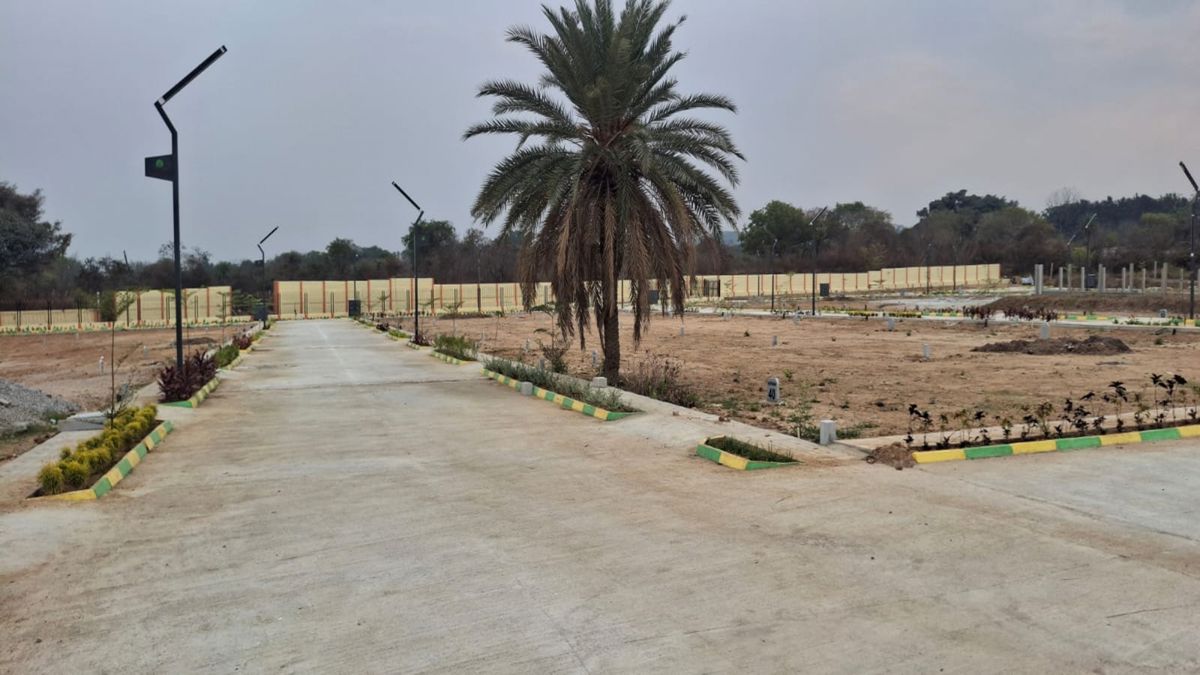 Aditya Visthara Wonders Plot Images