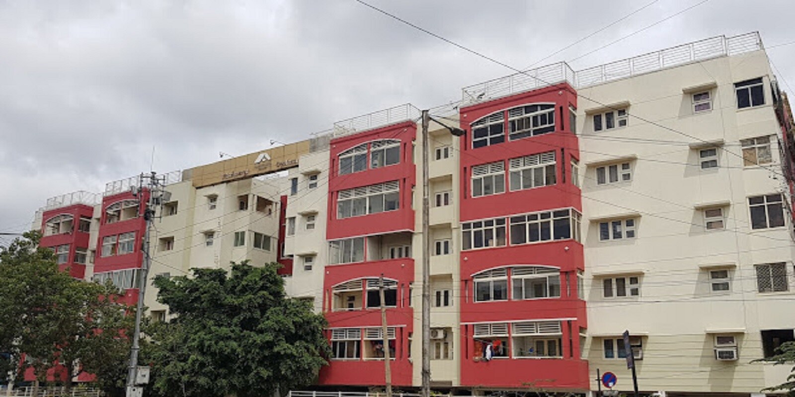 Aisshwarya Opulence Apartment