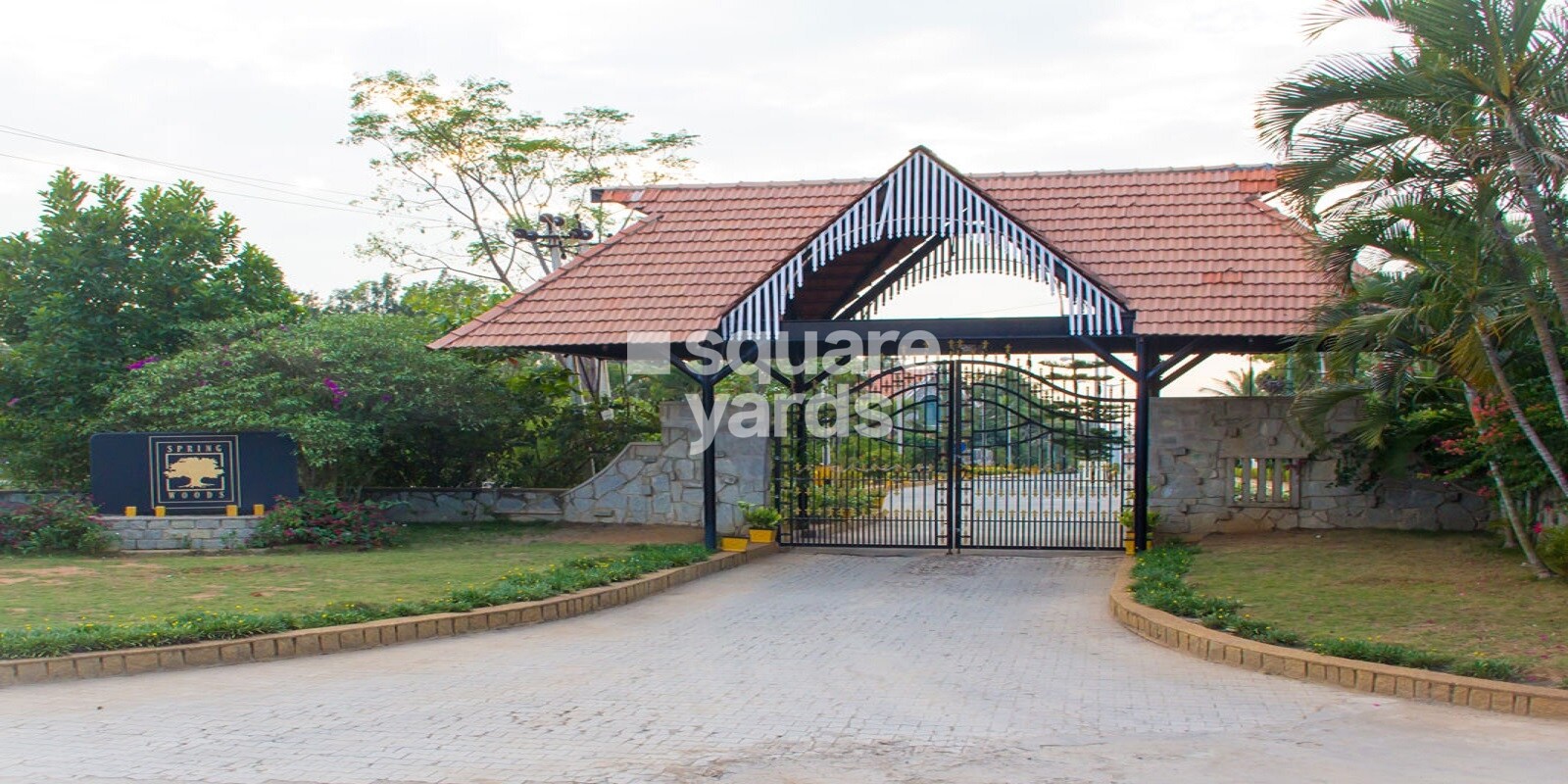 Akruthi Springwoods