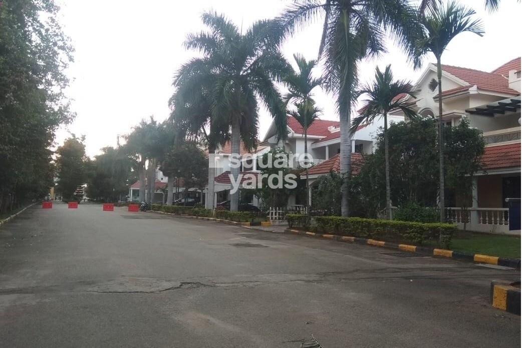 Akshaya Redstone Tower View