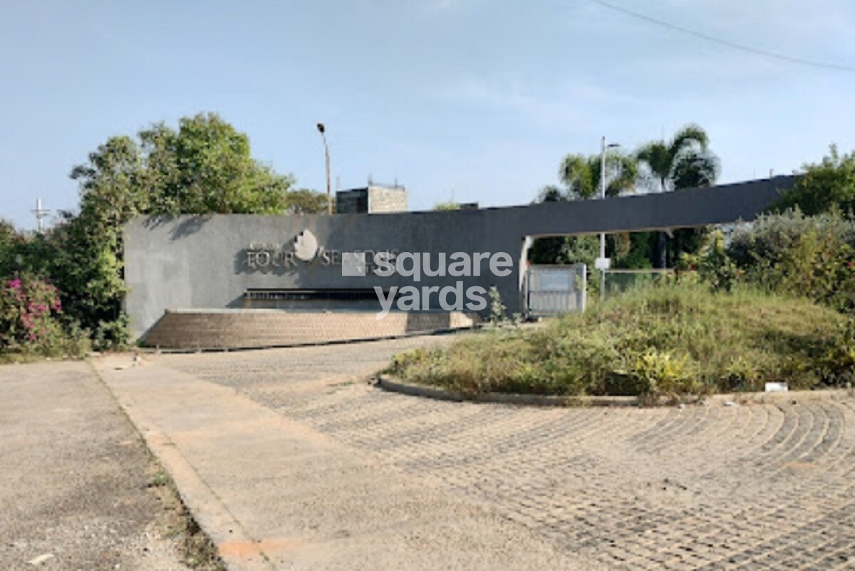 Aurum Four Seasons Villas