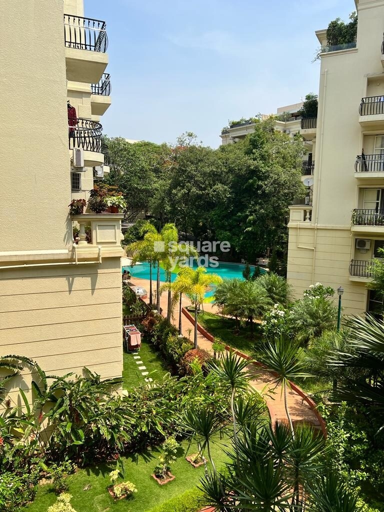 Binny Crescent Amenities-Features