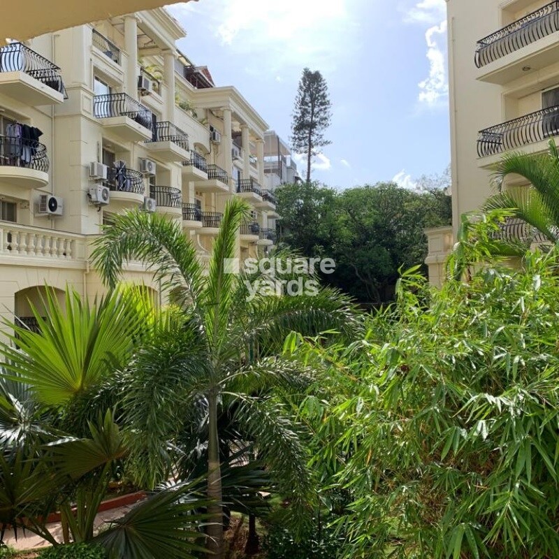 Binny Crescent Apartment Exteriors