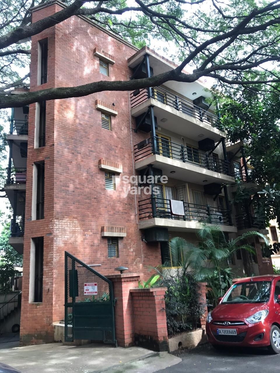 Brigade Lavelle 1 Apartment Exteriors 1