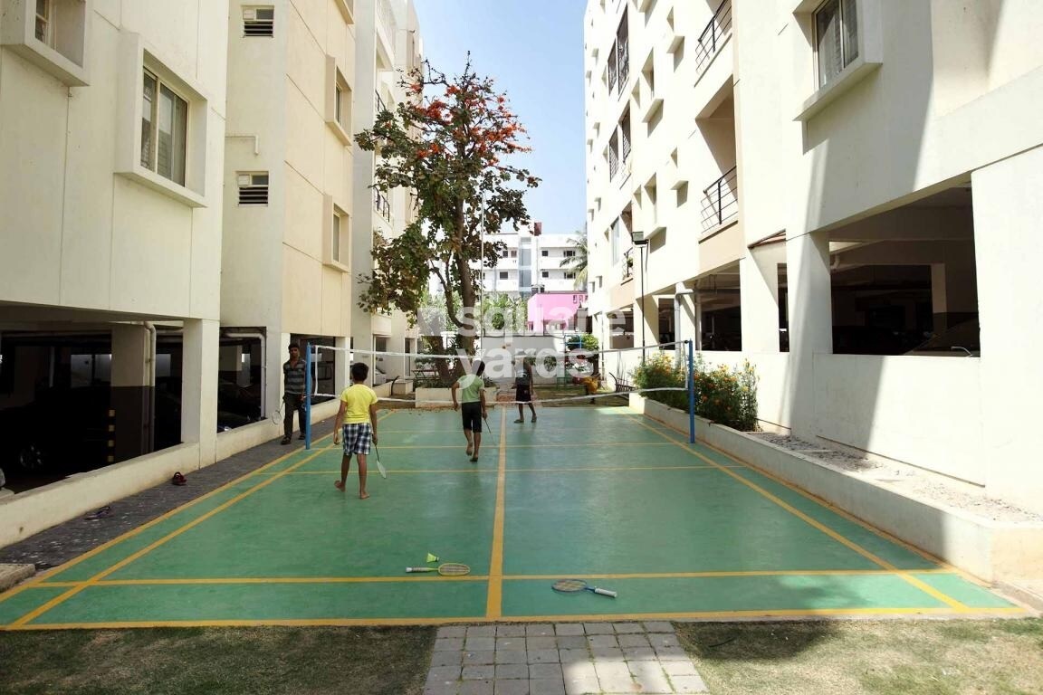 Century Commanders Vista Amenities-Features 2