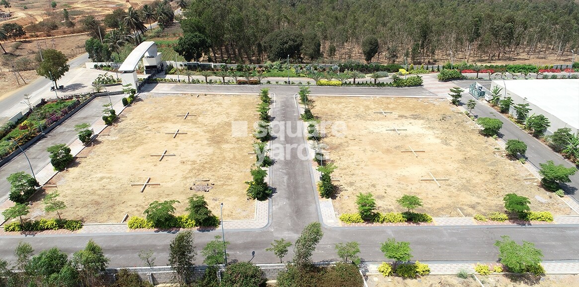 Classic Featherlite The Sanctuary Tower View 4