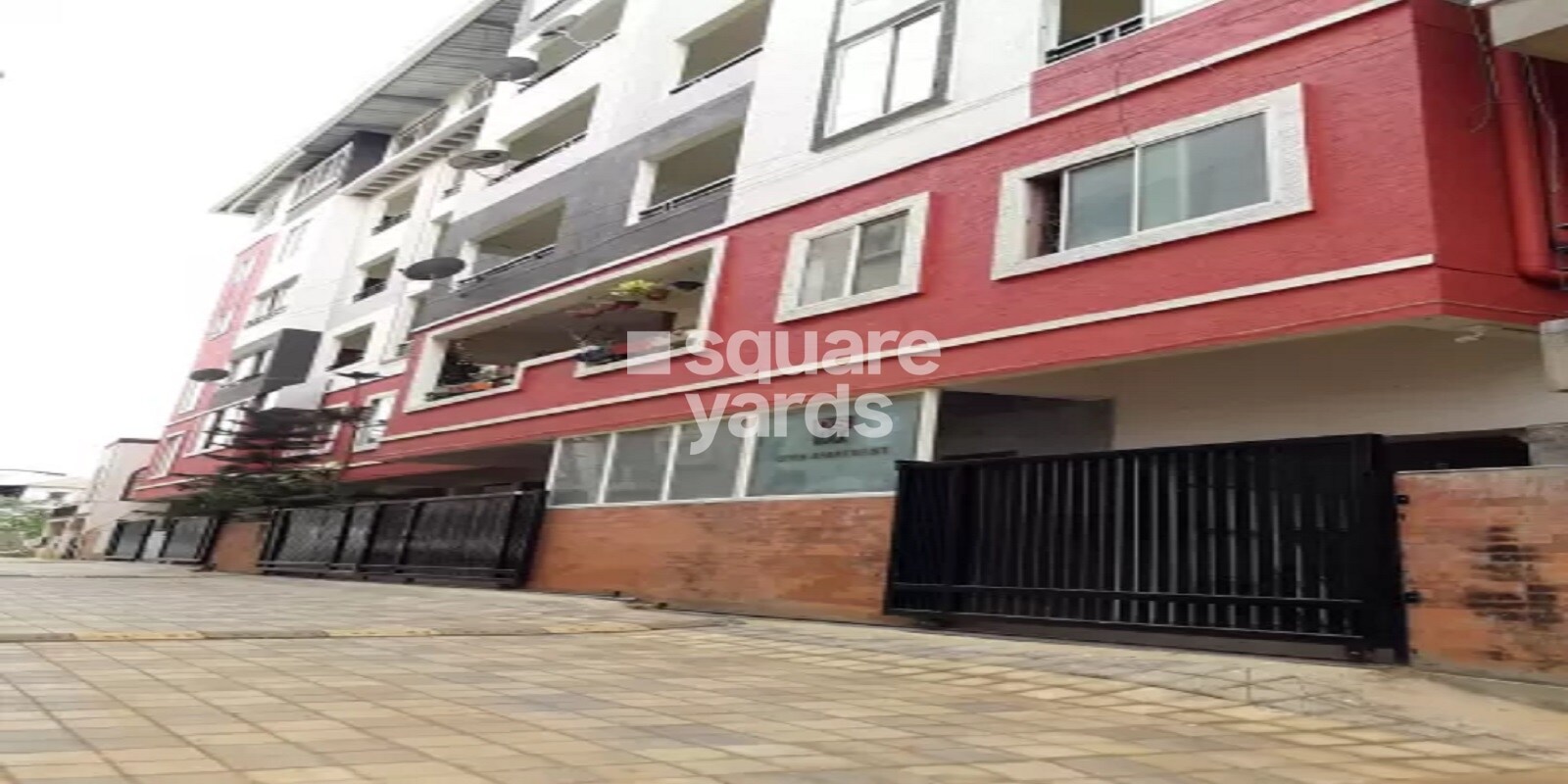 DS Max Livin Apartments Featured Image