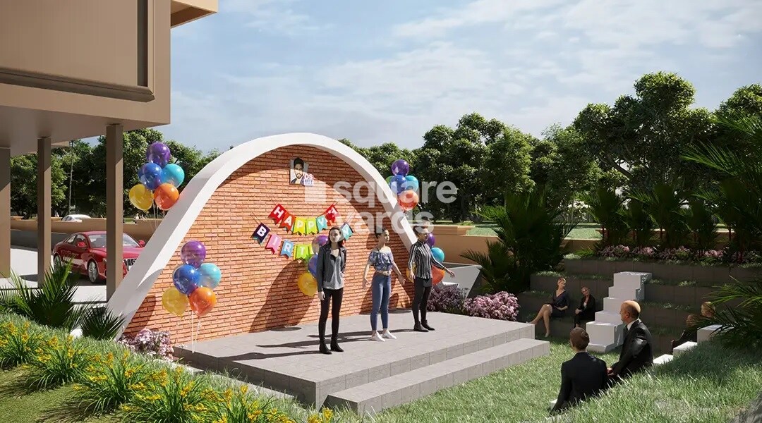 DS Max Senate Amenities-Features 2