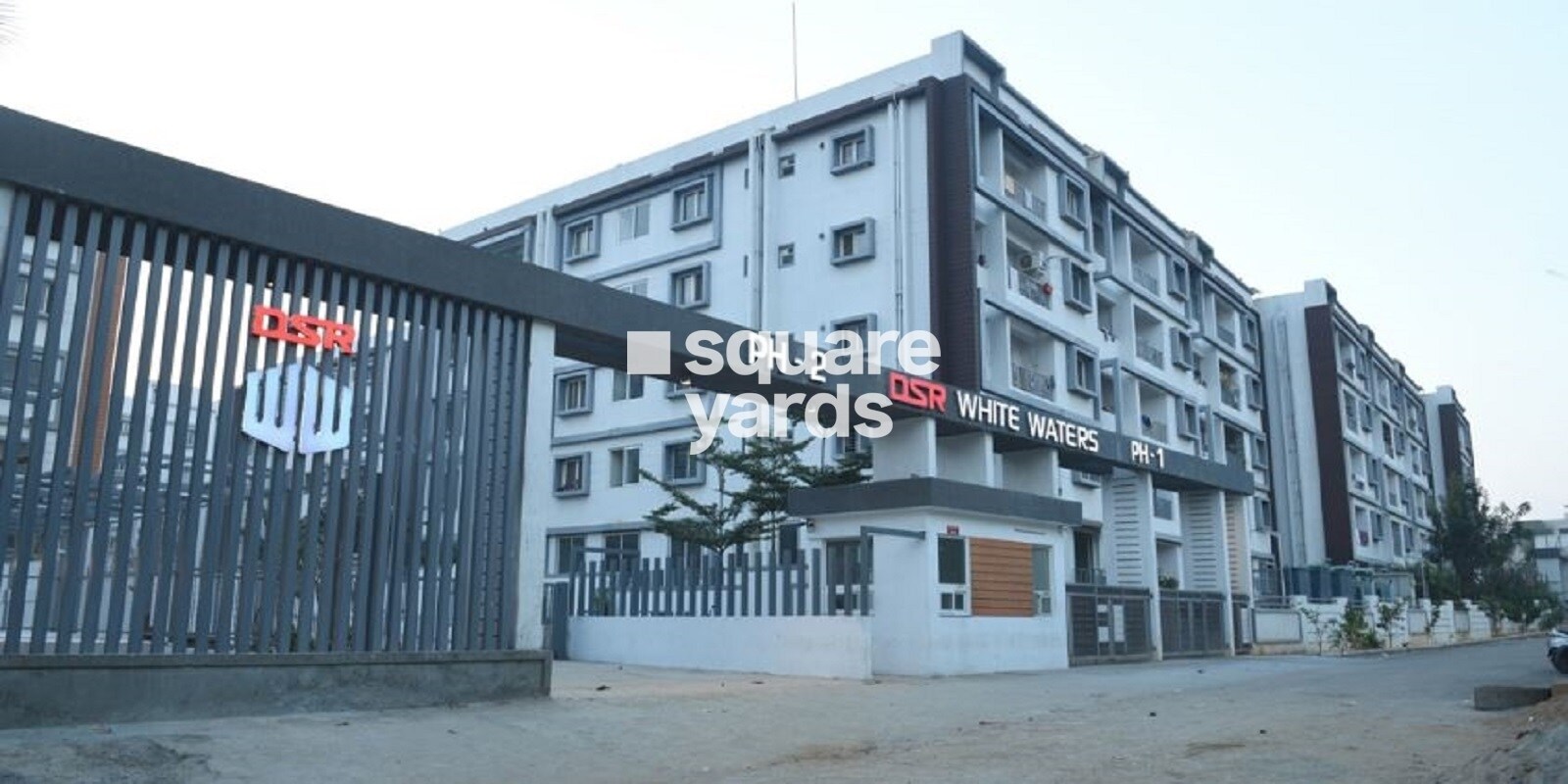 DSR White Waters Entrance View