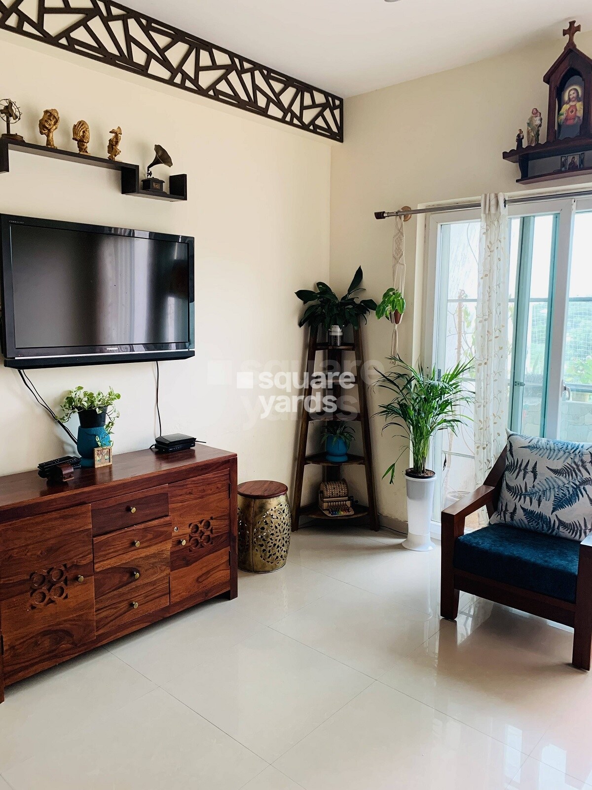 Elegant Aster Apartment Interiors 2