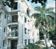Elegant Solitaire Apartment Exteriors