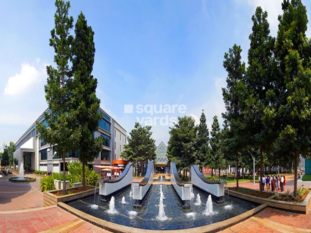 Embassy Golf Links Business Park Amenities-Features