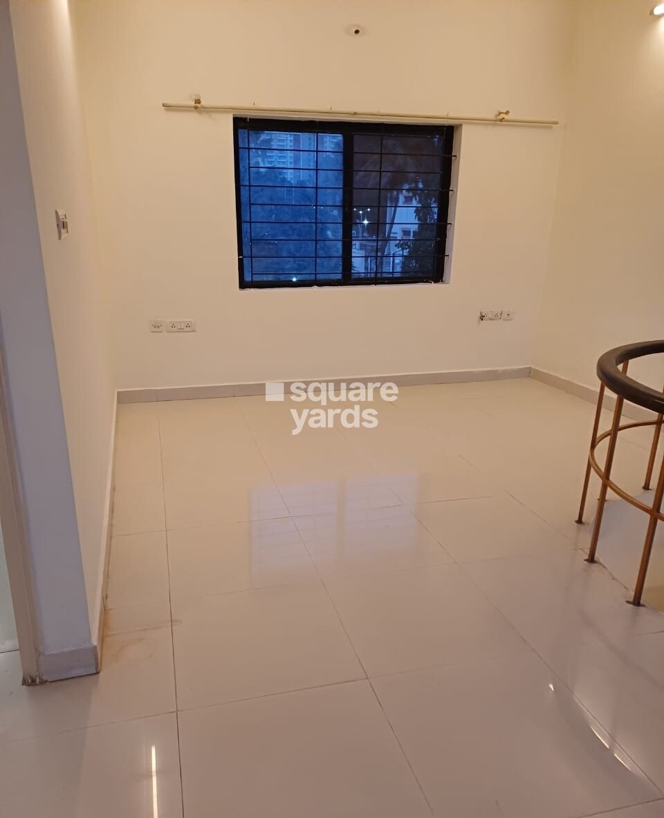 Emerald Green Cox Town