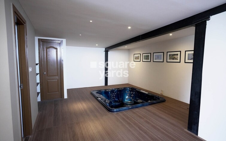 Esteem Splendor Amenities-Features 2