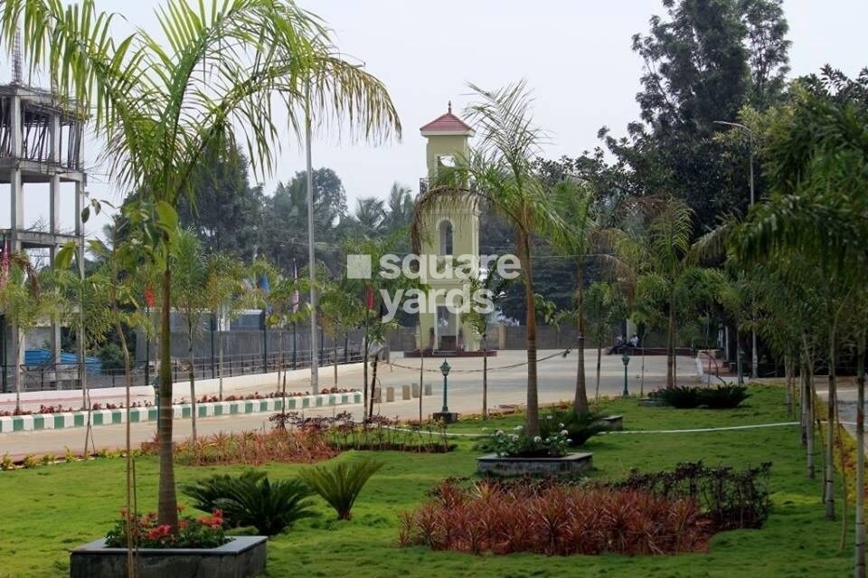 GM Infinite E City Town