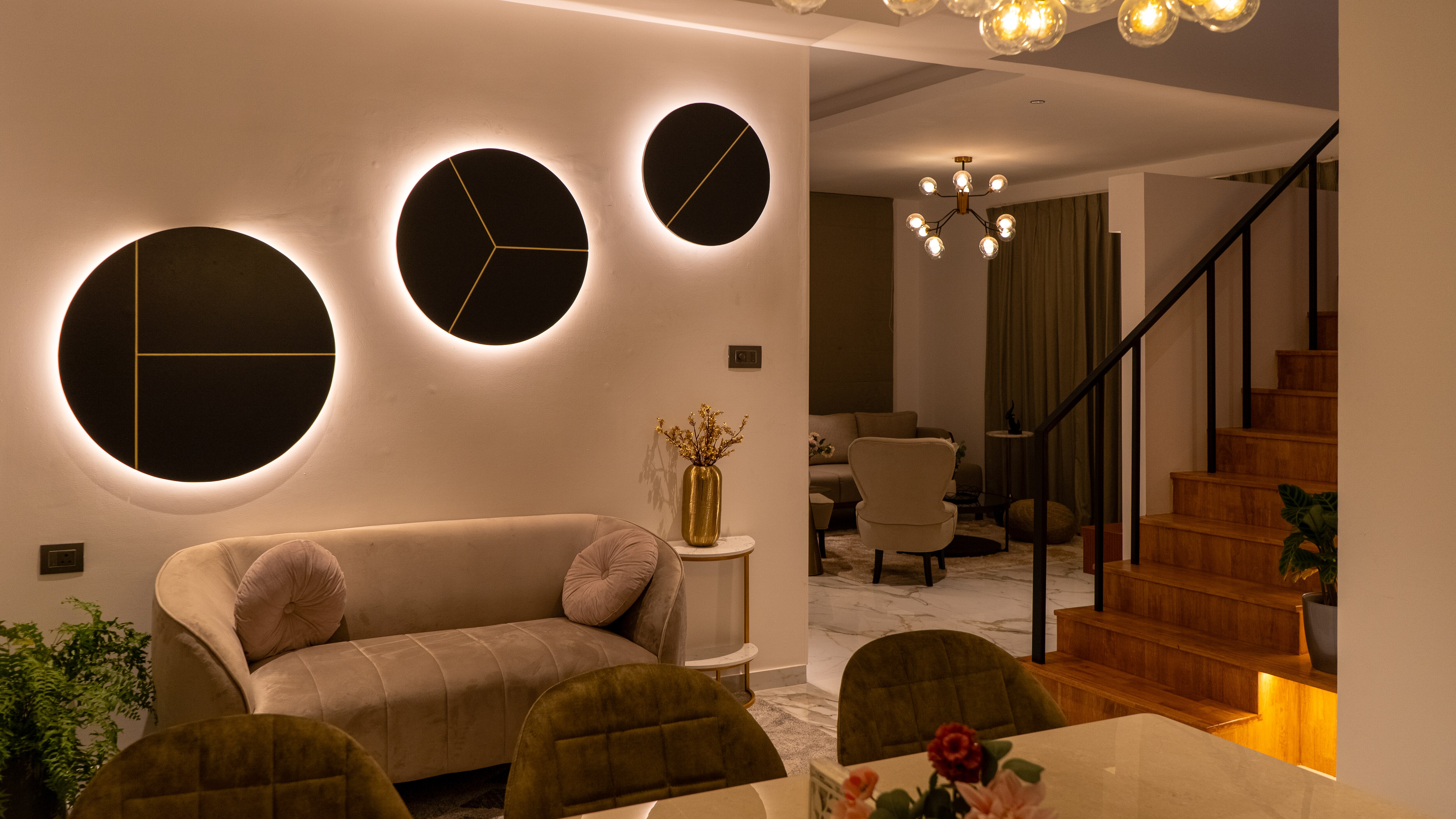 Guru Punvaanii Elegance