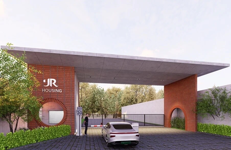 JR East Fields Entrance View