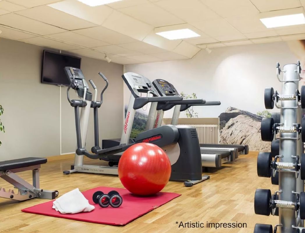 JR Royale Gymnasium Image