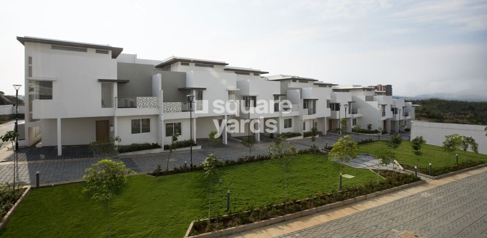 Mantri Courtyard Tower View 1