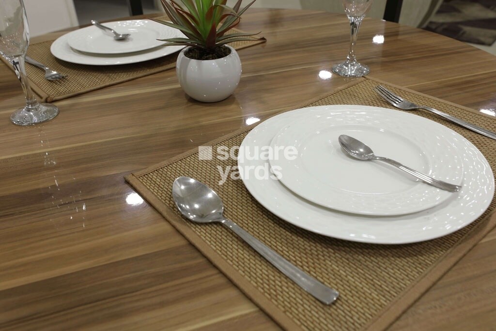 Mantri Primus Reflection