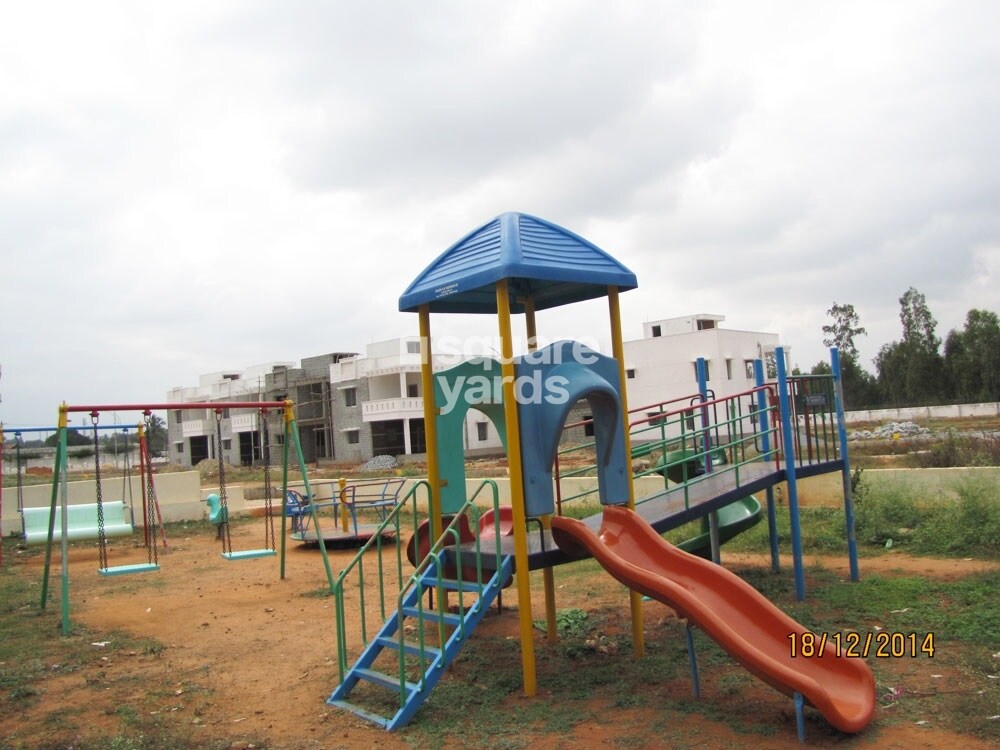 Lake View Golden Nest