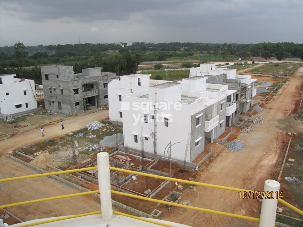 Lake View Golden Nest