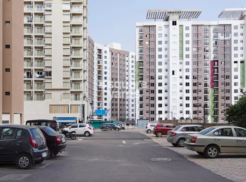 Patel Smondo 3 Amenities-Features