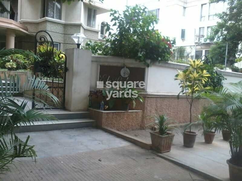 Prestige El Palacio Entrance View