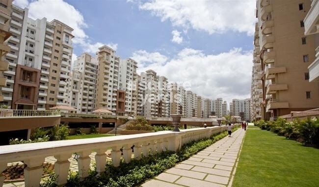 Purva Fountain Square Tower View