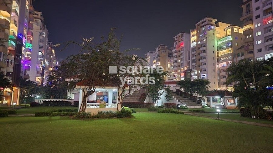 Purva Fountain Square