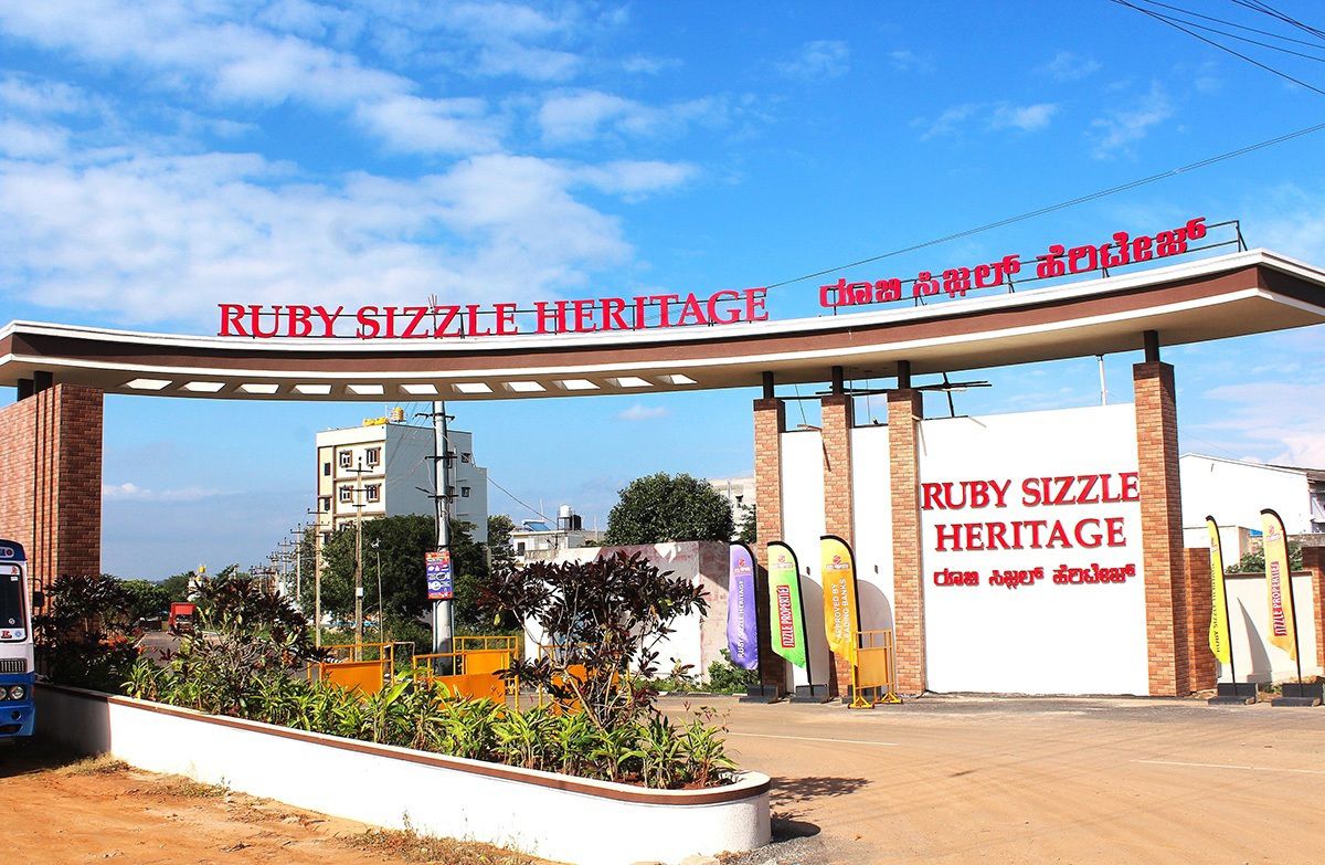 Ruby Sizzle Heritage Entrance View