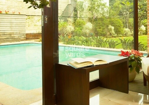 Total Environment Shine On Amenities-Features