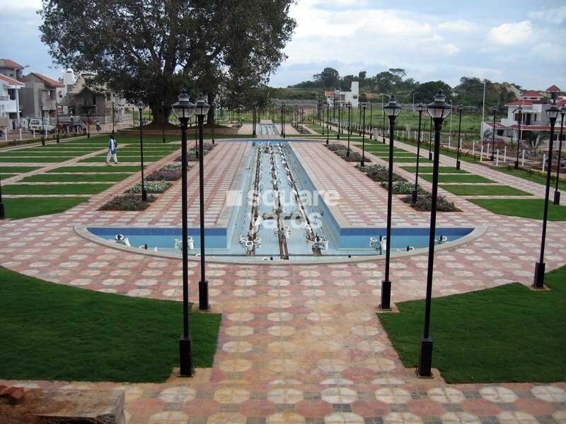 Vakil Garden City