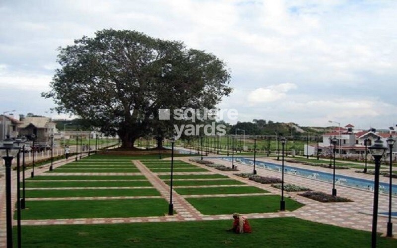 Vakil Garden City Tower View