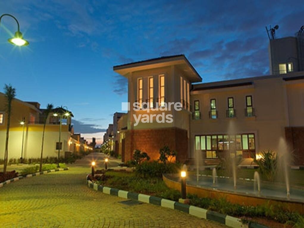 Vaswani Whispering Palms