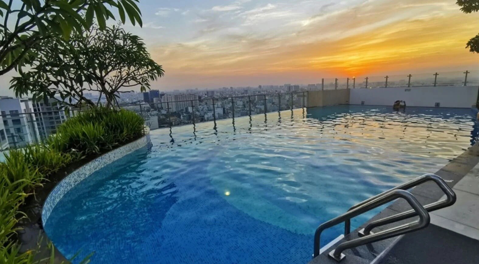 Wone8 Royal Nest Amenities-Features