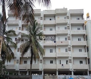 Dynamic Lake View Apartments
