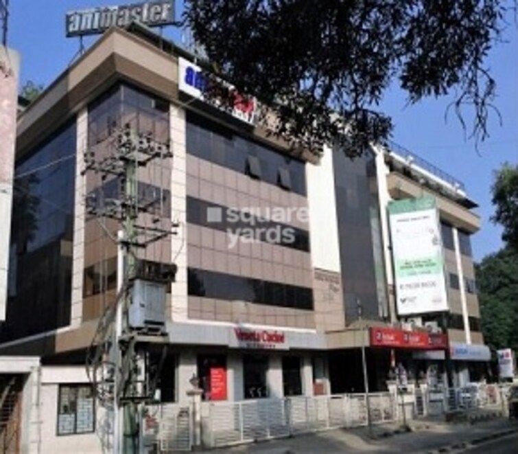 Uniworth Plaza Cover Image