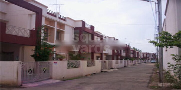 Essarjee The New Fort Cover Image