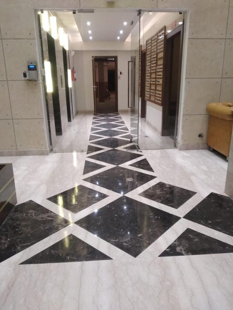 Paras Emperor Lift Lobby Image