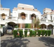 Paras Majestic Featured Image