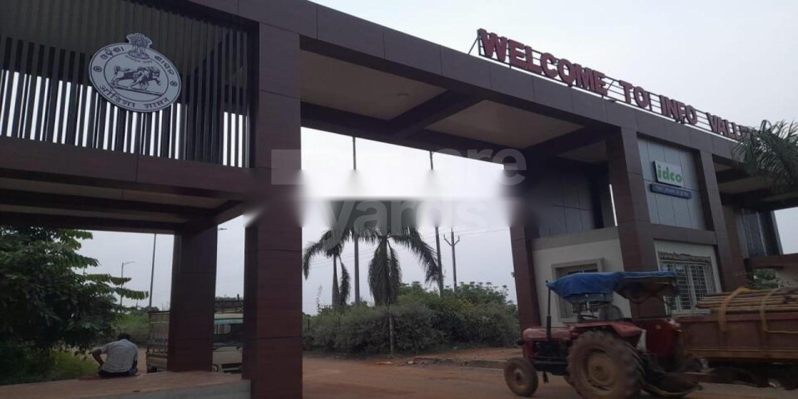 Infovalley Infosys 2 residential project in Janla