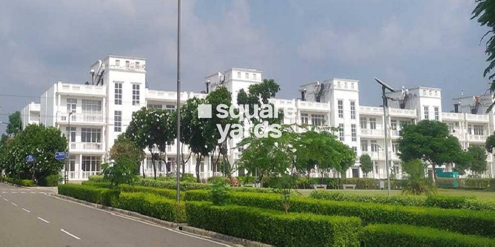 dlf-hyde-park