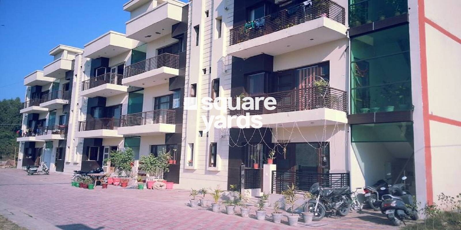 RV Rhythm Apartments