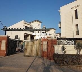 Valencia Apartments