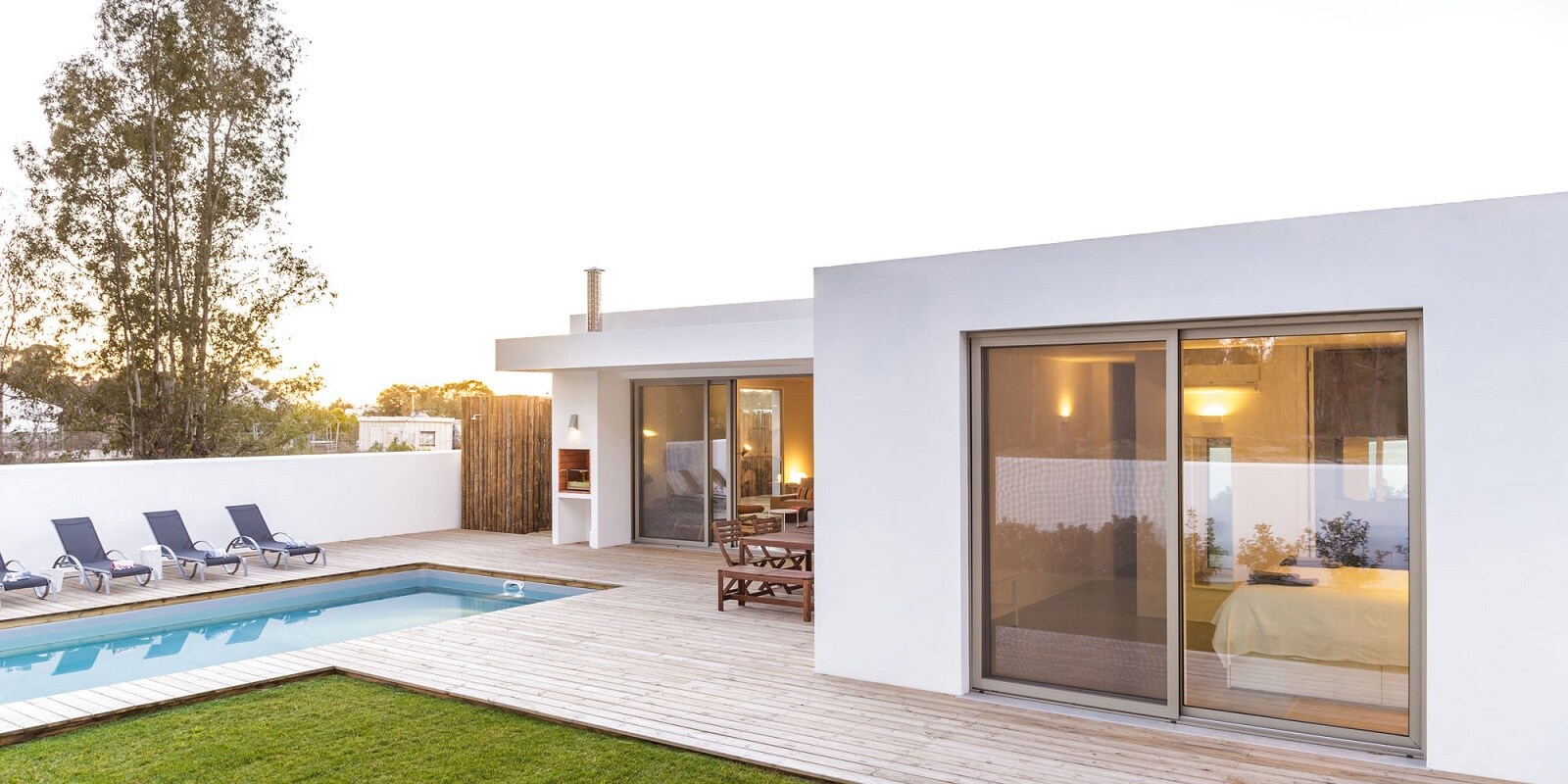 Akilandeswari Apartments