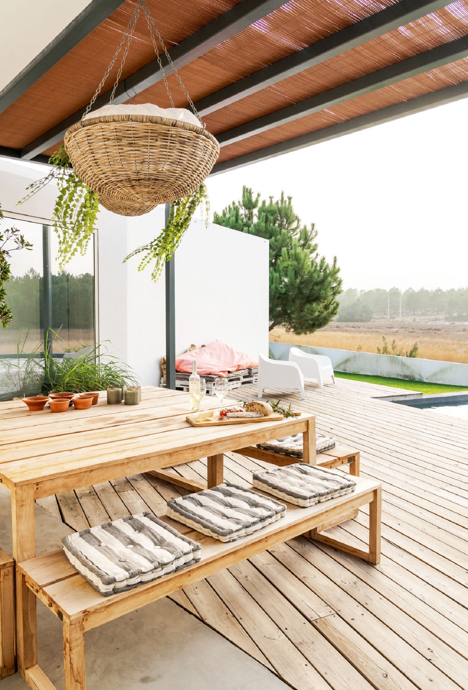 Akilandeswari Apartments